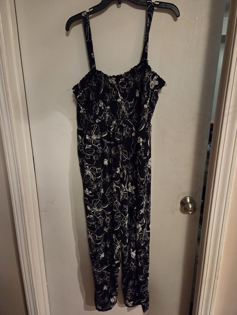 Isabel Black Floral Jumpsuit with White Outline Print Size XXL